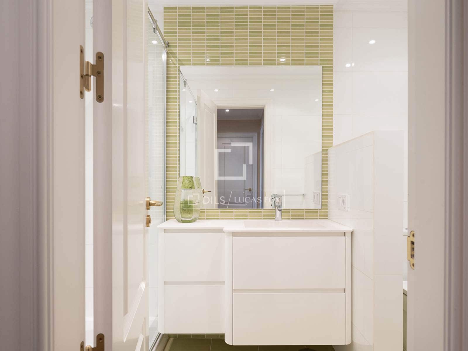 4 Zimmer Apartment zu verkaufen in Santiago de Compostela mit Garage - 975.000 € (Ref: 9867299)