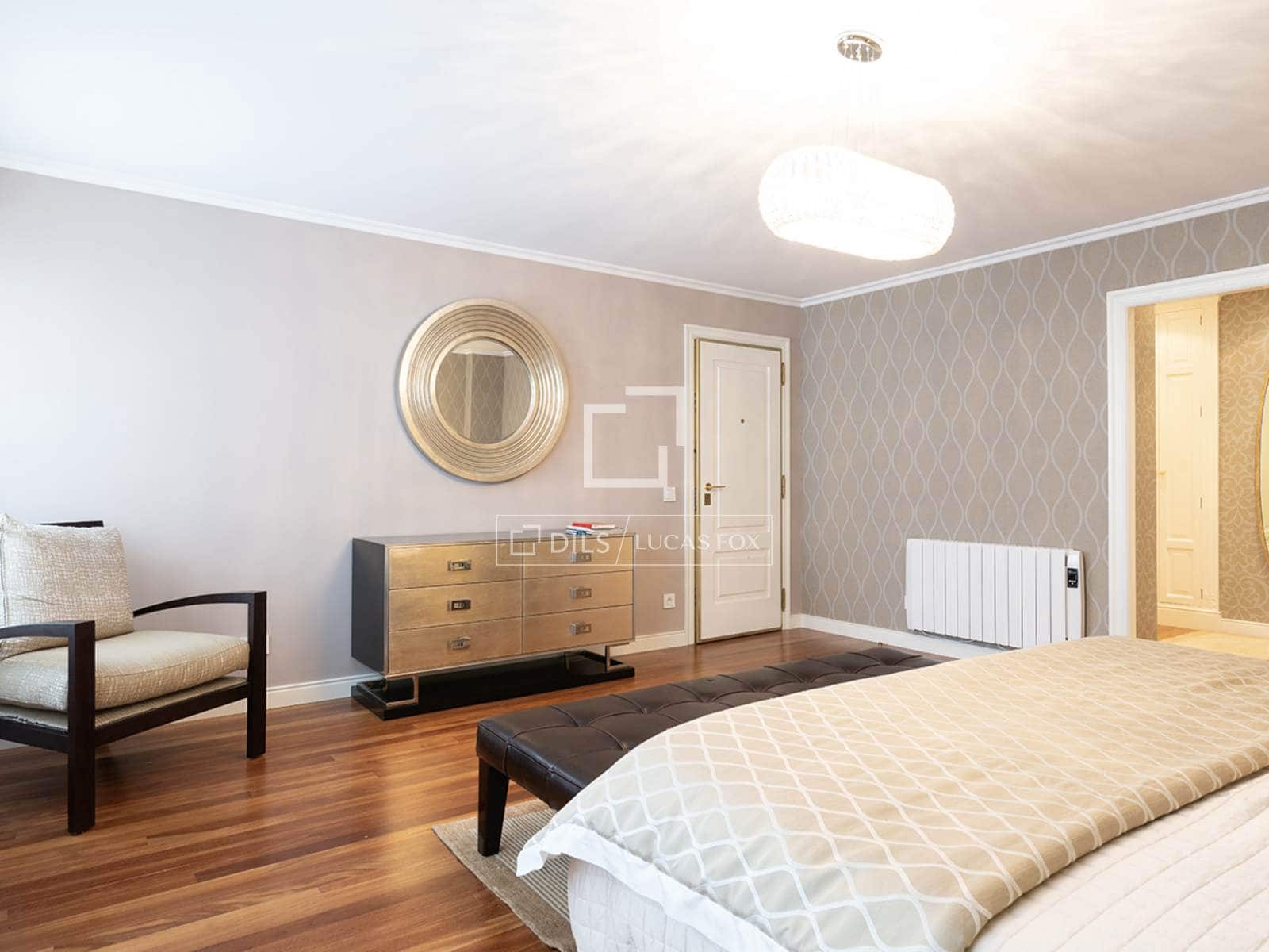 4 Zimmer Apartment zu verkaufen in Santiago de Compostela mit Garage - 975.000 € (Ref: 9867299)
