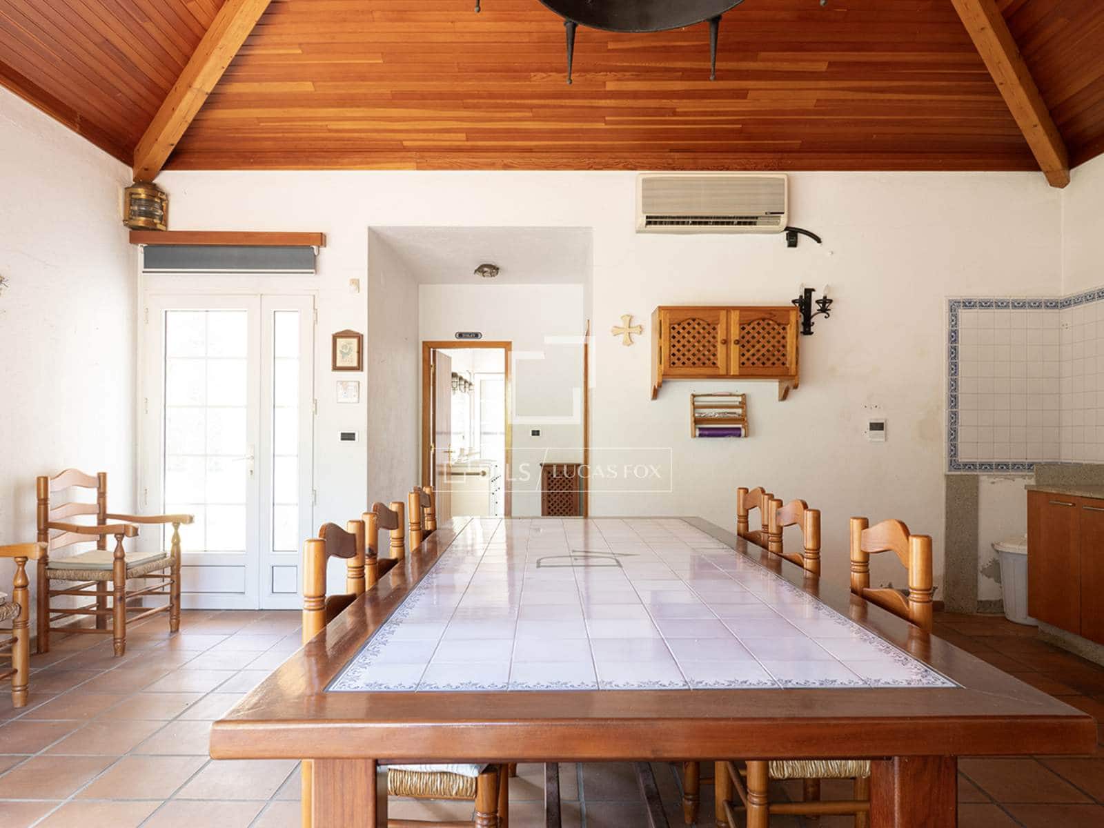 5 bedroom Villa for sale in San Cibrao das Vinas with pool garage - € 890,000 (Ref: 9867300)
