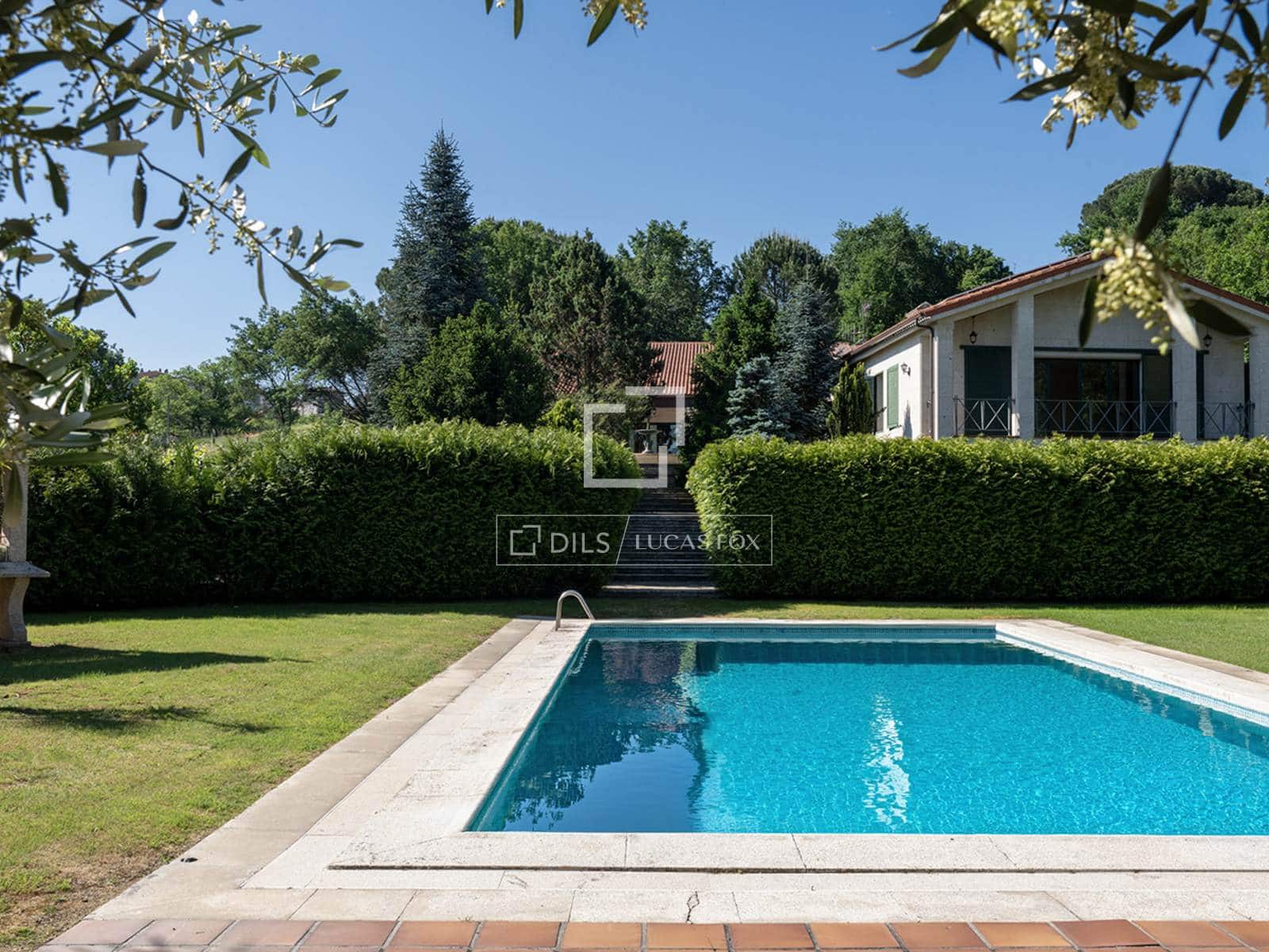 5 bedroom Villa for sale in San Cibrao das Vinas with pool garage - € 890,000 (Ref: 9867300)