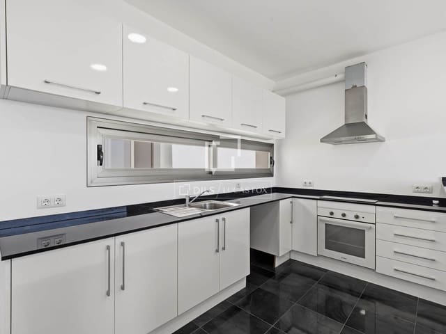 3 slaapkamer Villa te koop in Calpe / Calp met zwembad garage - € 568.000 (Ref: 9867423)