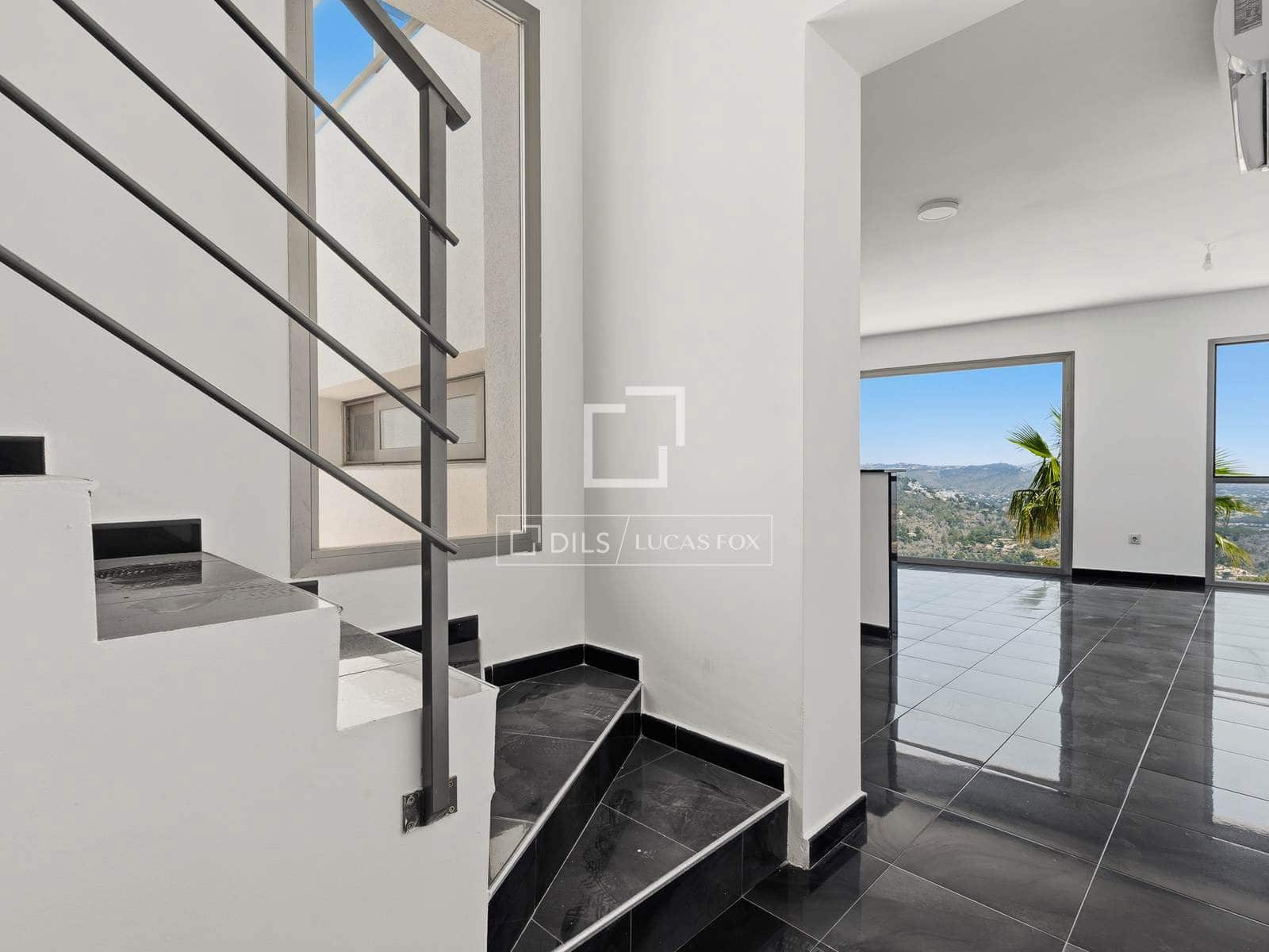 3 slaapkamer Villa te koop in Calpe / Calp met zwembad garage - € 568.000 (Ref: 9867423)