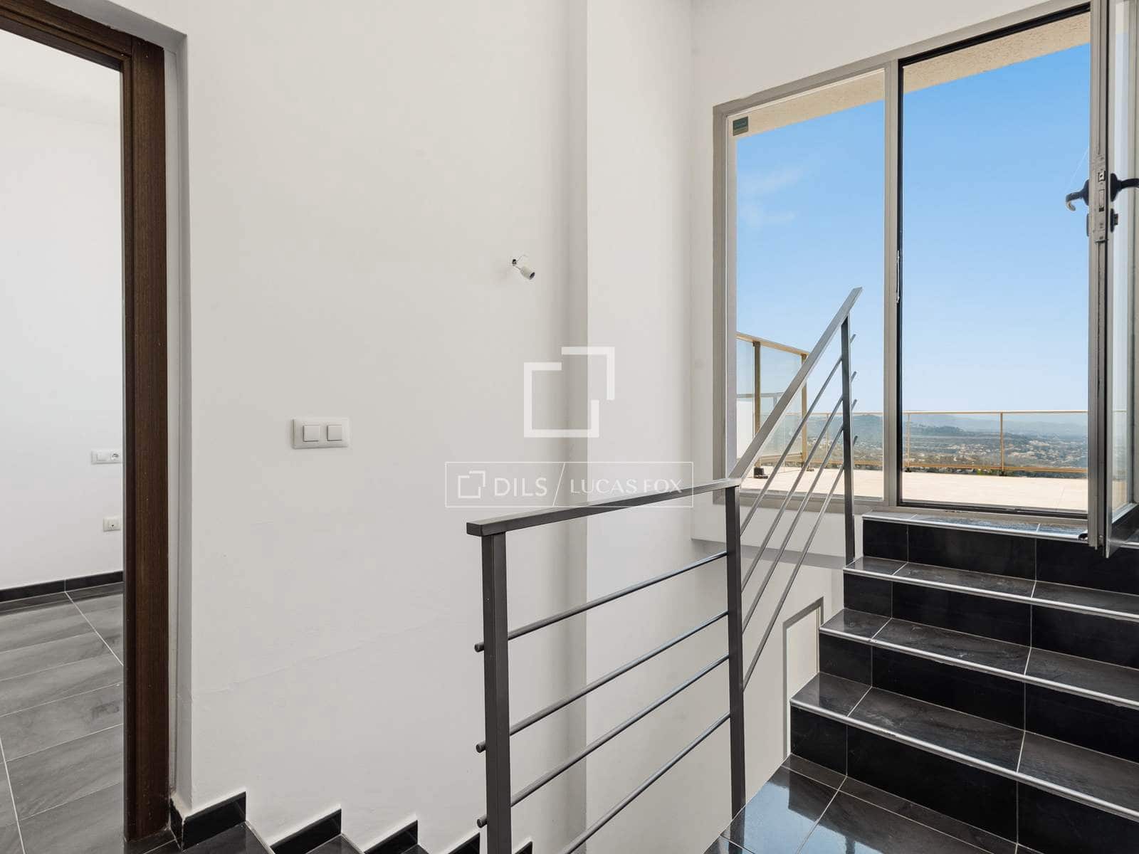 3 slaapkamer Villa te koop in Calpe / Calp met zwembad garage - € 568.000 (Ref: 9867423)