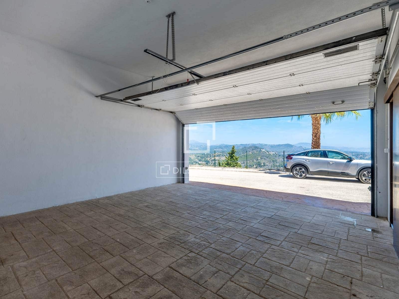 3 slaapkamer Villa te koop in Calpe / Calp met zwembad garage - € 568.000 (Ref: 9867423)
