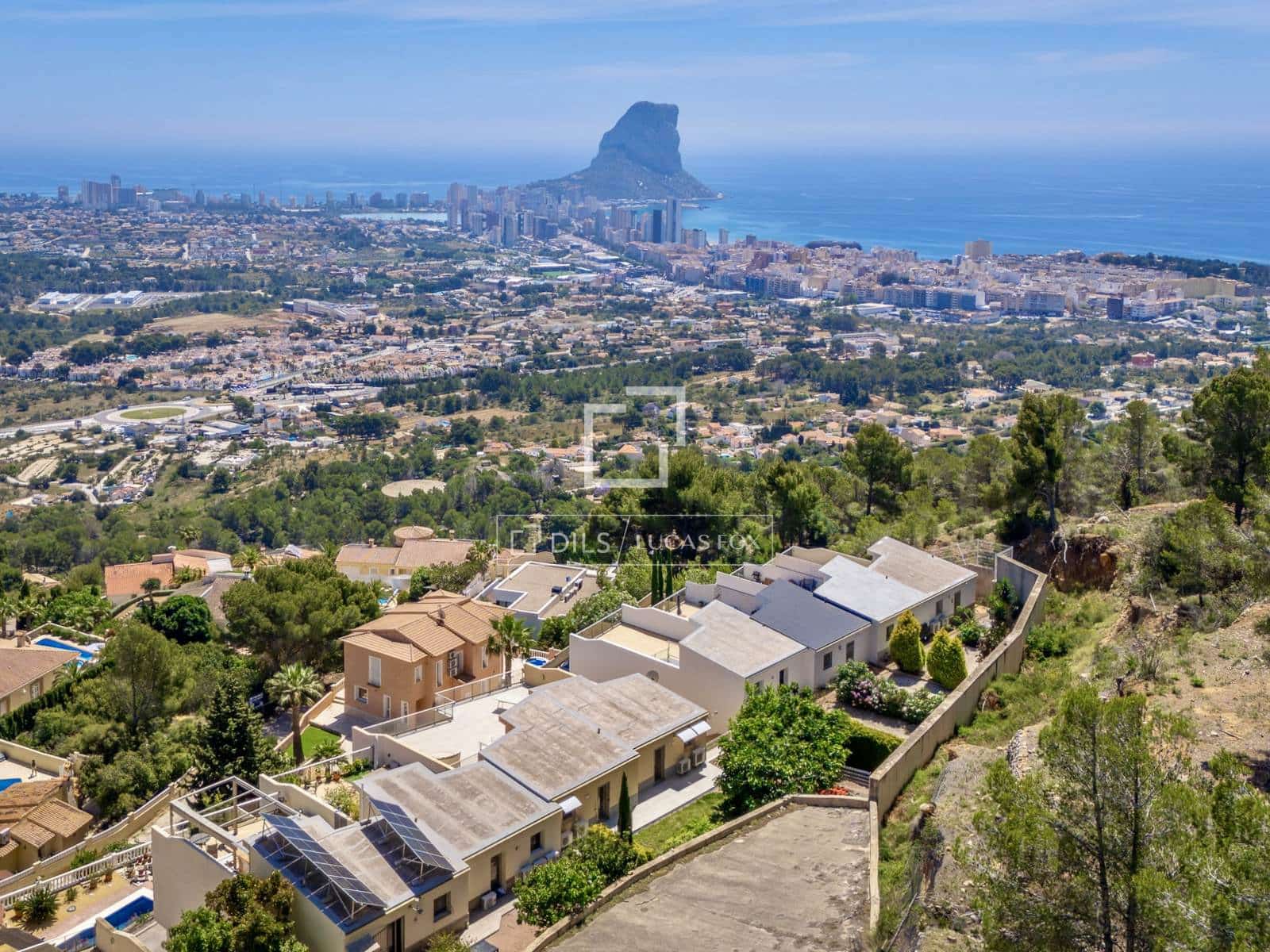 3 slaapkamer Villa te koop in Calpe / Calp met zwembad garage - € 568.000 (Ref: 9867423)