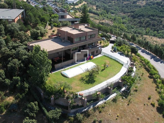 7 slaapkamer Villa te koop in Galapagar met zwembad garage - € 2.680.000 (Ref: 9867424)