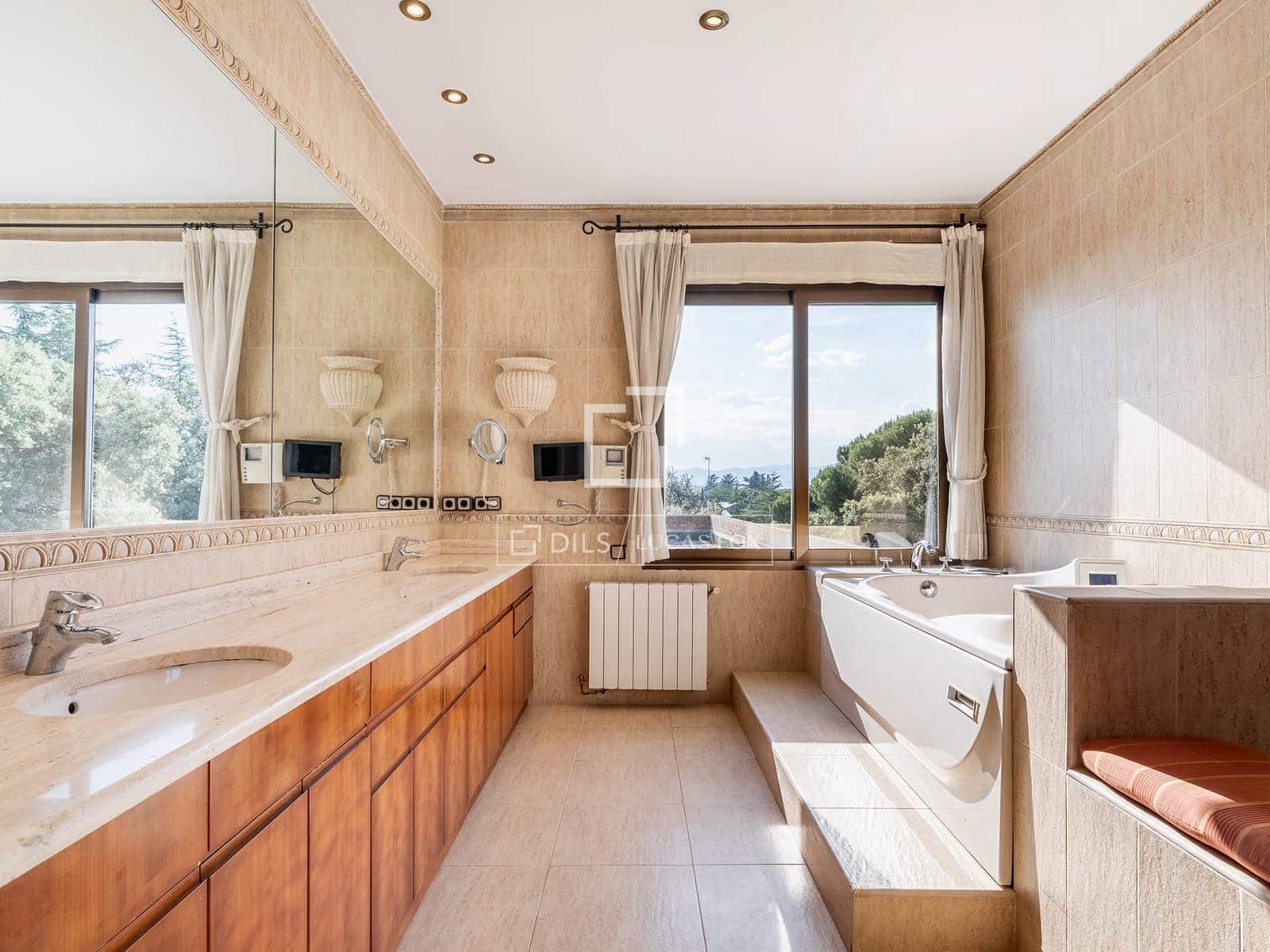 6 slaapkamer Villa te koop in Galapagar met zwembad garage - € 2.680.000 (Ref: 9867424)