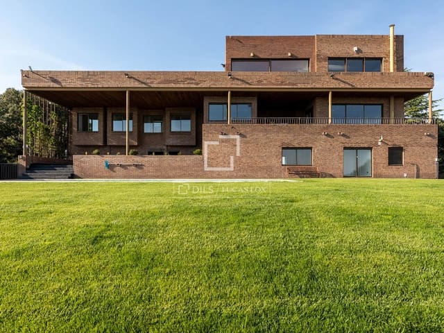 7 bedroom Villa for sale in Galapagar with pool garage - € 2,680,000 (Ref: 9867424)