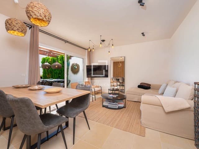 3 soveværelse Villa til salg i Cala Llonga, Santa Eulalia / Santa Eularia med swimmingpool garage - € 895.000 (Ref: 9867650)