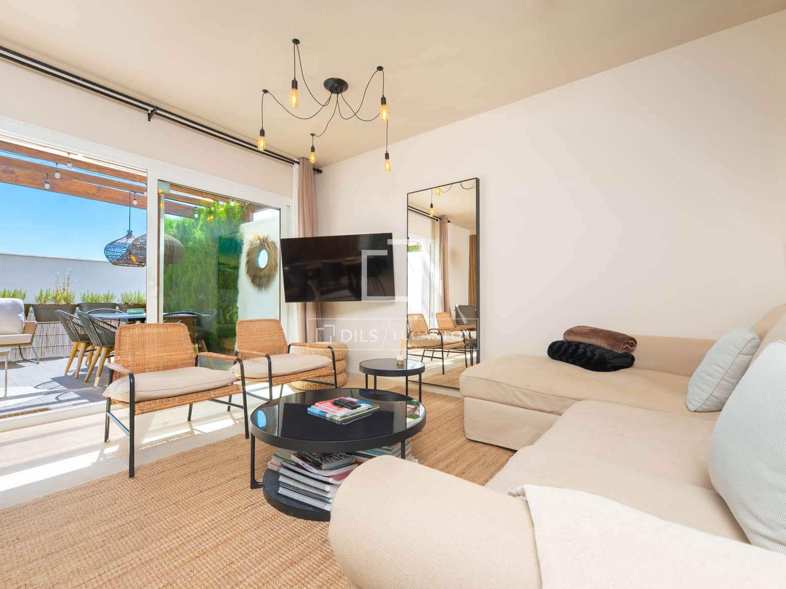 3 bedroom Villa for sale in Cala Llonga with pool garage - € 895,000 (Ref: 9867650)