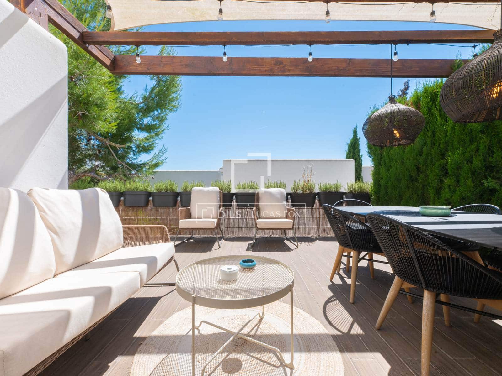 3 bedroom Villa for sale in Cala Llonga with pool garage - € 895,000 (Ref: 9867650)