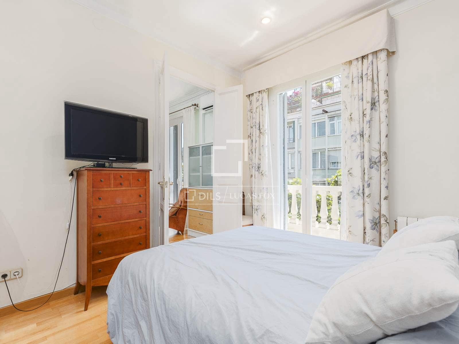 4 soveværelse Lejlighed til salg i Barcelona by - € 850.000 (Ref: 9867782)