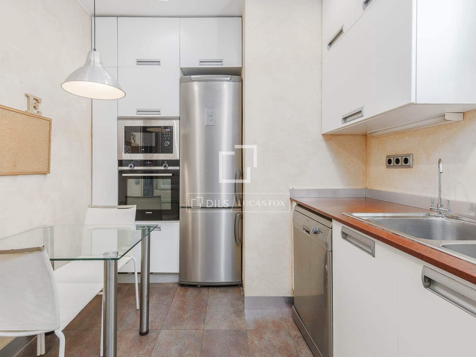 4 soveværelse Lejlighed til salg i Barcelona by - € 850.000 (Ref: 9867782)