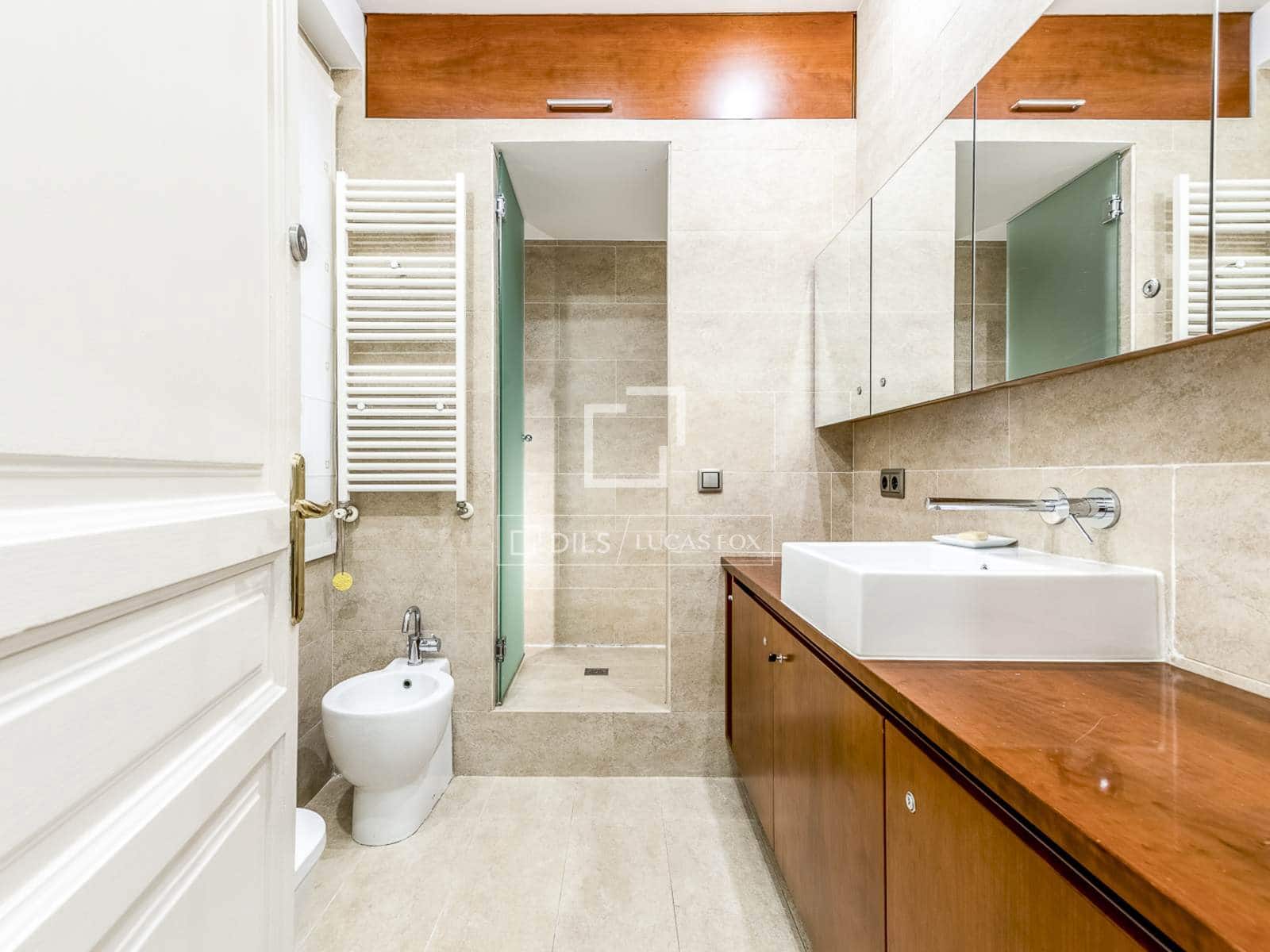 4 soveværelse Lejlighed til salg i Barcelona by - € 850.000 (Ref: 9867782)