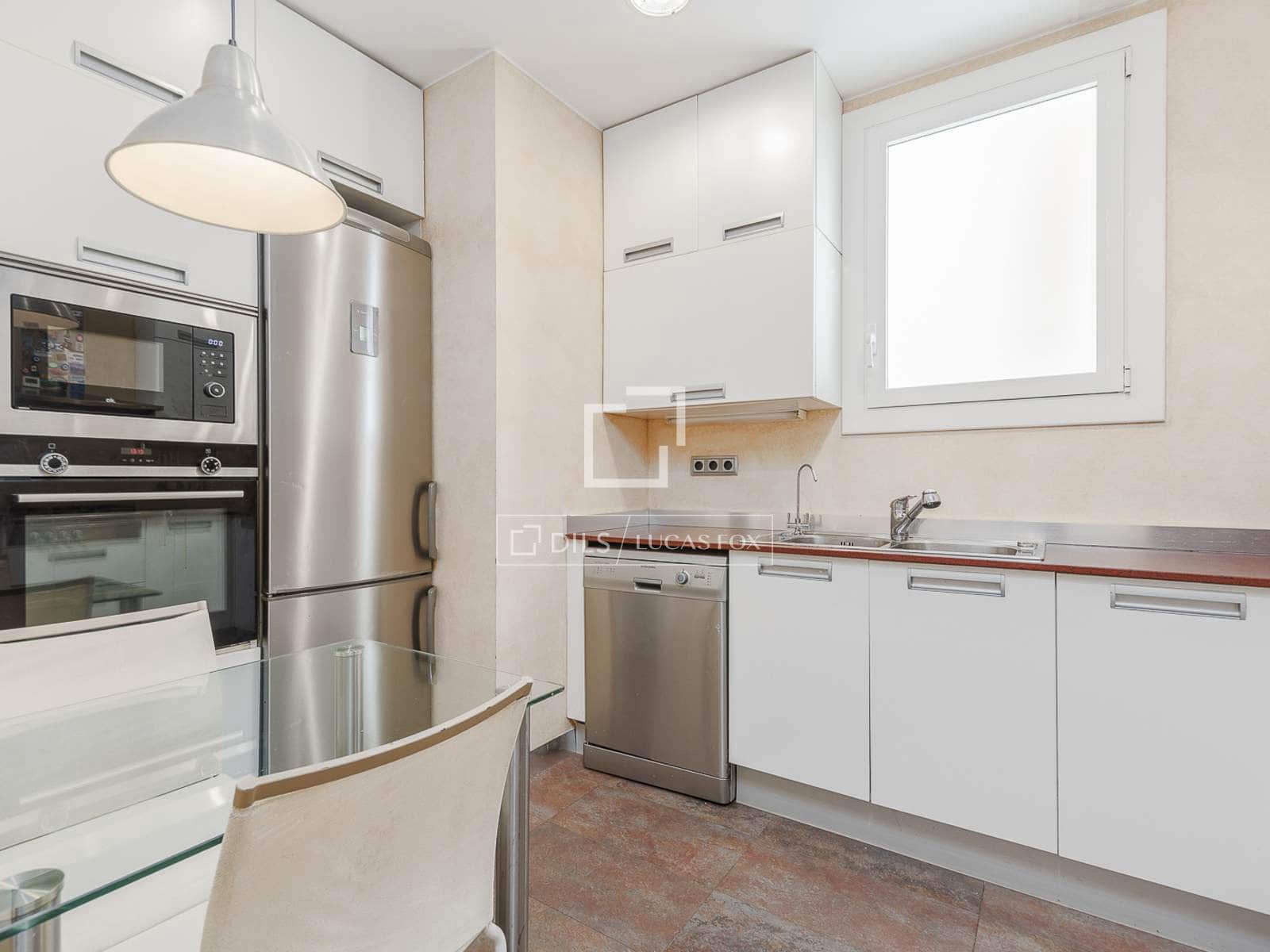 4 soveværelse Lejlighed til salg i Barcelona by - € 850.000 (Ref: 9867782)