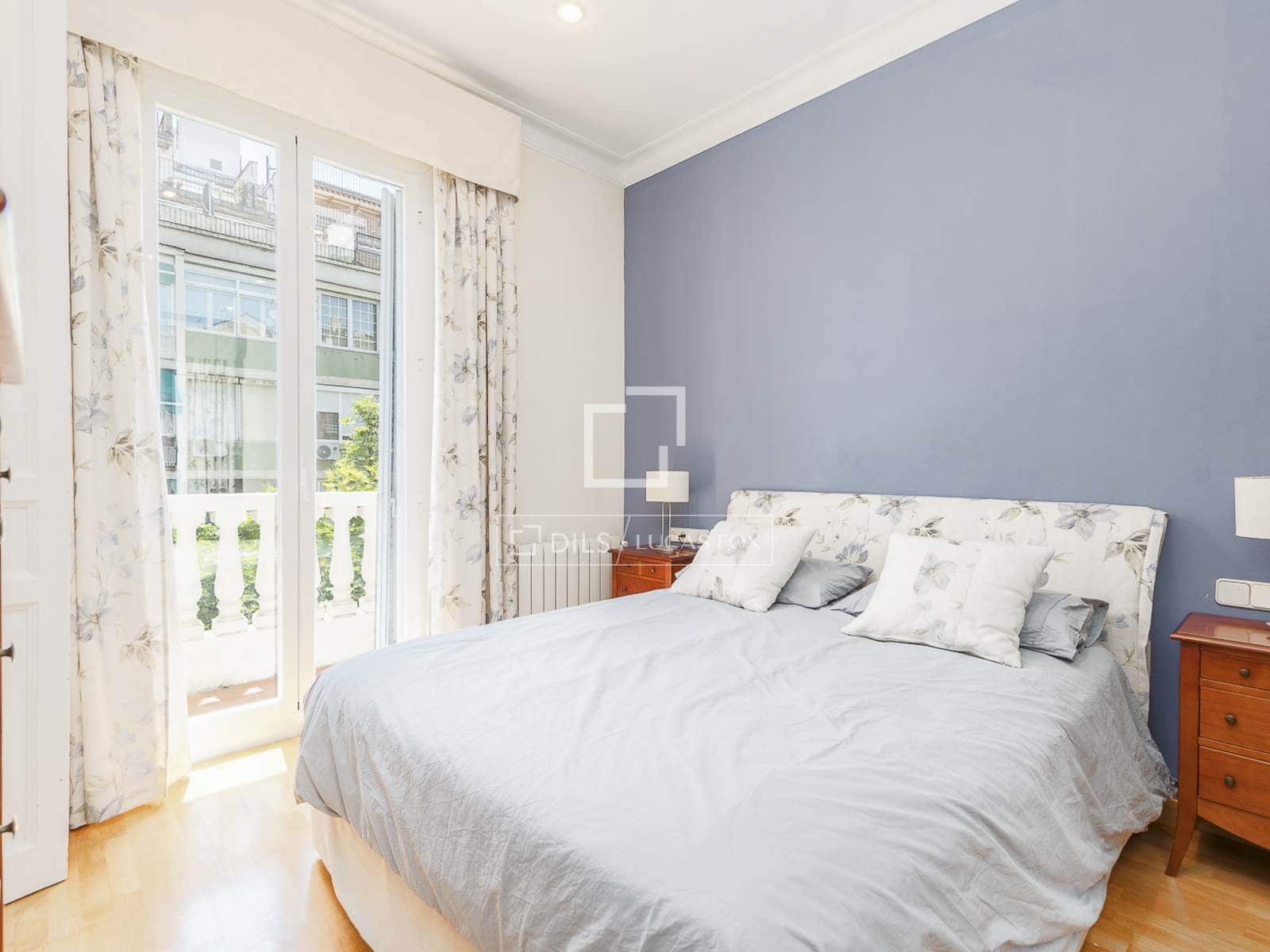 4 soveværelse Lejlighed til salg i Barcelona by - € 850.000 (Ref: 9867782)