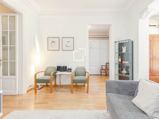 4 soveværelse Lejlighed til salg i Barcelona by - € 850.000 (Ref: 9867782)