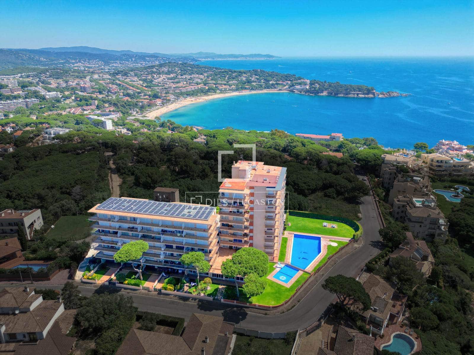 2 bedroom Apartment for sale in Sant Feliu de Guixols with pool garage - € 314,000 (Ref: 9867791)