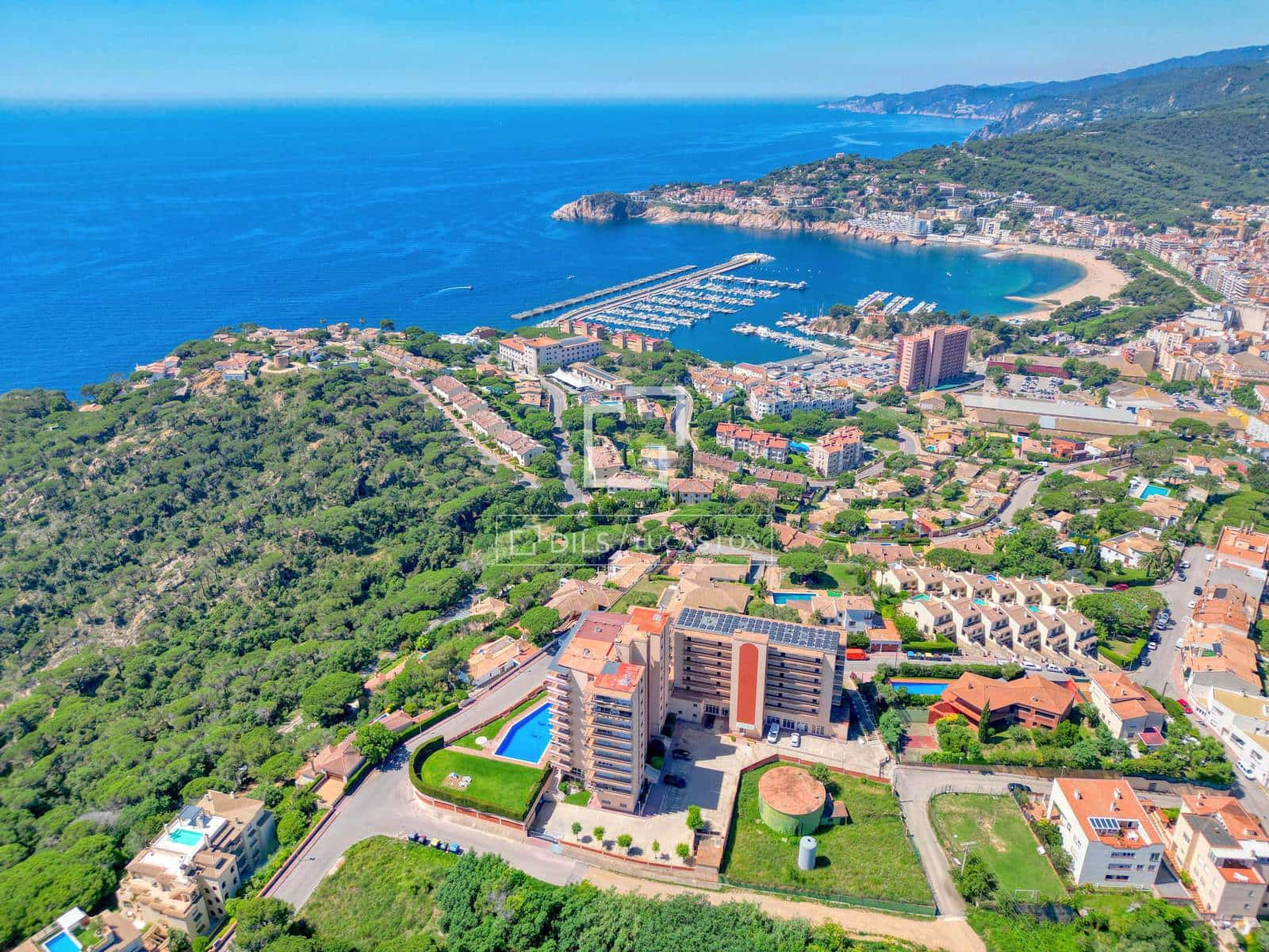 2 bedroom Apartment for sale in Sant Feliu de Guixols with pool garage - € 314,000 (Ref: 9867791)