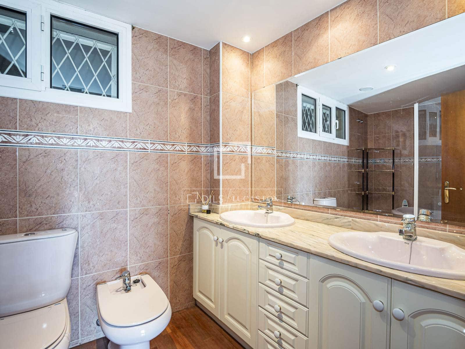 3 soverom Leilighet til salgs i Les Botigues de Sitges med svømmebasseng garasje - € 785 000 (Ref: 9867922)