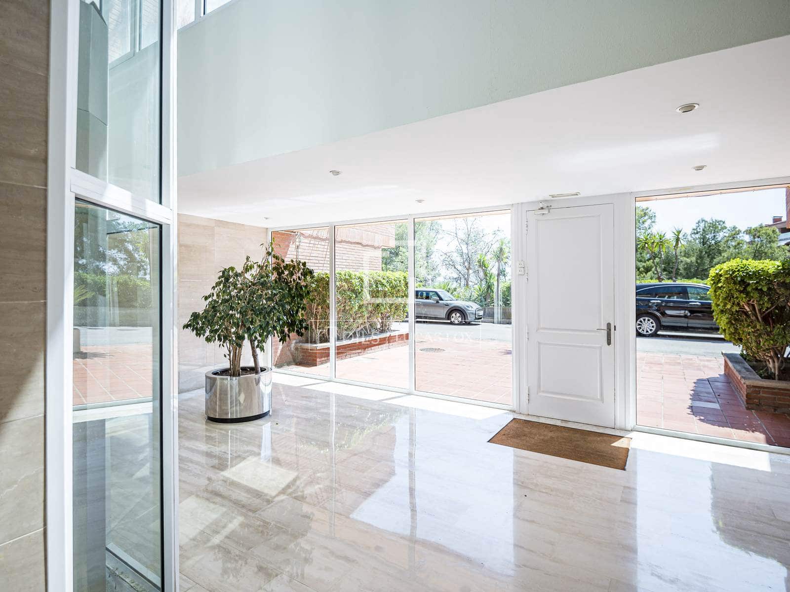 3 soverom Leilighet til salgs i Les Botigues de Sitges med svømmebasseng garasje - € 785 000 (Ref: 9867922)
