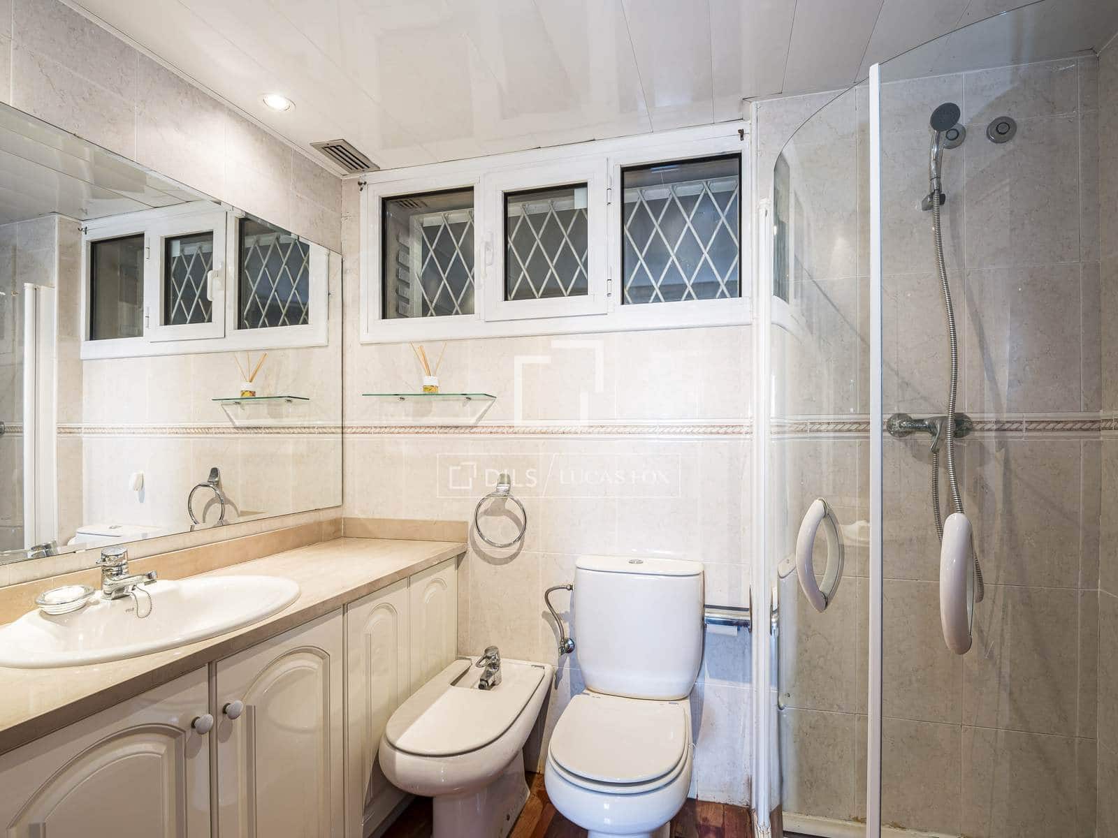 3 soverom Leilighet til salgs i Les Botigues de Sitges med svømmebasseng garasje - € 785 000 (Ref: 9867922)