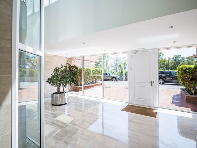 3 soverom Leilighet til salgs i Les Botigues de Sitges, Sitges med svømmebasseng garasje - € 785 000 (Ref: 9867922)
