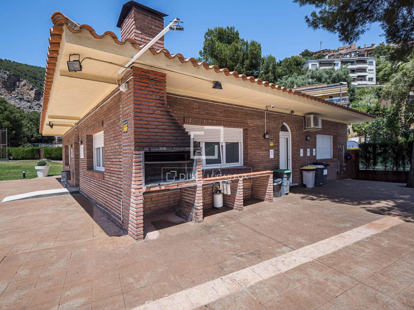 3 soverom Leilighet til salgs i Les Botigues de Sitges med svømmebasseng garasje - € 785 000 (Ref: 9867922)
