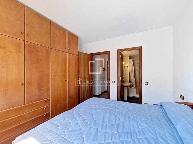 4 sovrum Lägenhet till salu i Segur de Calafell, Calafell med garage - 450 000 € (Ref: 9867923)