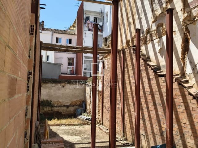 Działka budowlana na sprzedaż w Vilanova i la Geltrú - 220 000 € (Ref: 9867924)