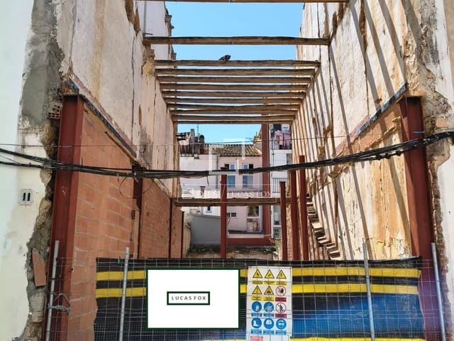 Działka budowlana na sprzedaż w Vilanova i la Geltrú - 220 000 € (Ref: 9867924)