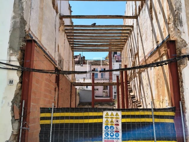 Tontti myytävänä paikassa Vilanova i la Geltrú - 220 000 € (Ref: 9867924)