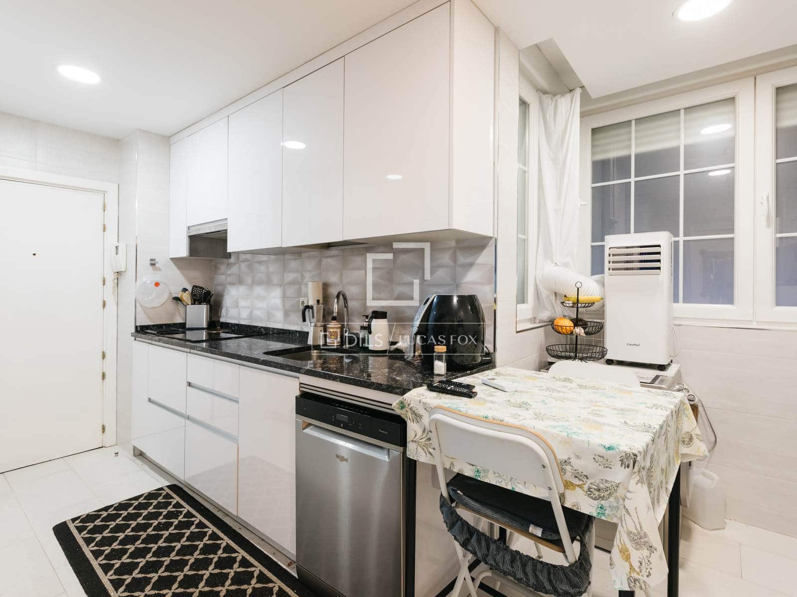 4 sovrum Lägenhet att hyra i Madrid stad med pool garage - 2 700 € (Ref: 9867925)