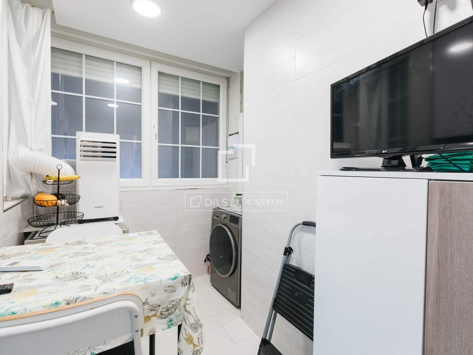 4 sovrum Lägenhet att hyra i Madrid stad med pool garage - 2 700 € (Ref: 9867925)