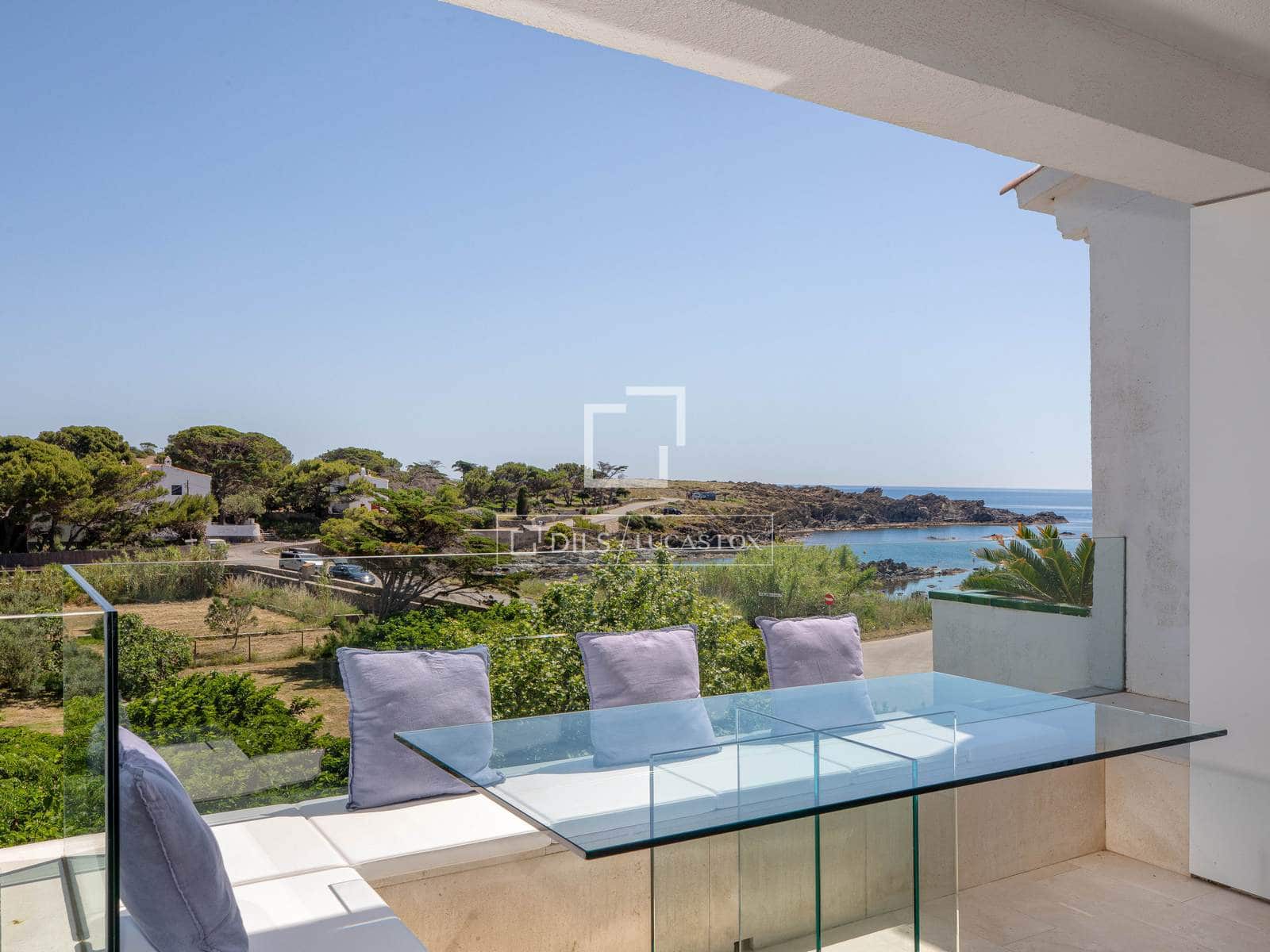 3 bedroom Villa for sale in Cadaques with garage - € 1,495,000 (Ref: 9867965)