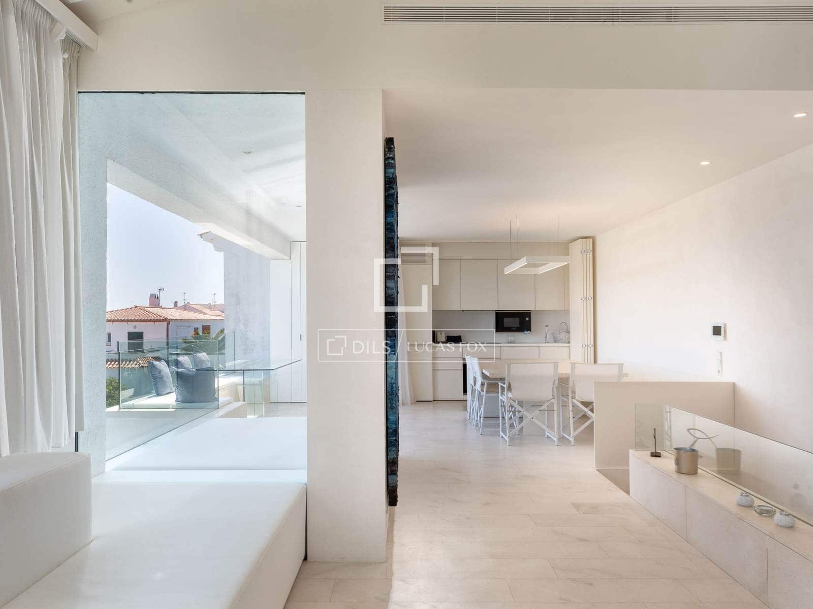 3 bedroom Villa for sale in Cadaques with garage - € 1,495,000 (Ref: 9867965)