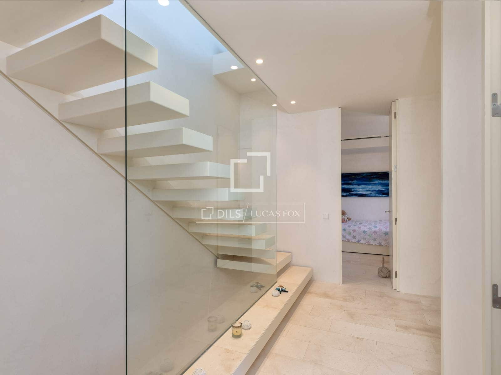 3 bedroom Villa for sale in Cadaques with garage - € 1,495,000 (Ref: 9867965)