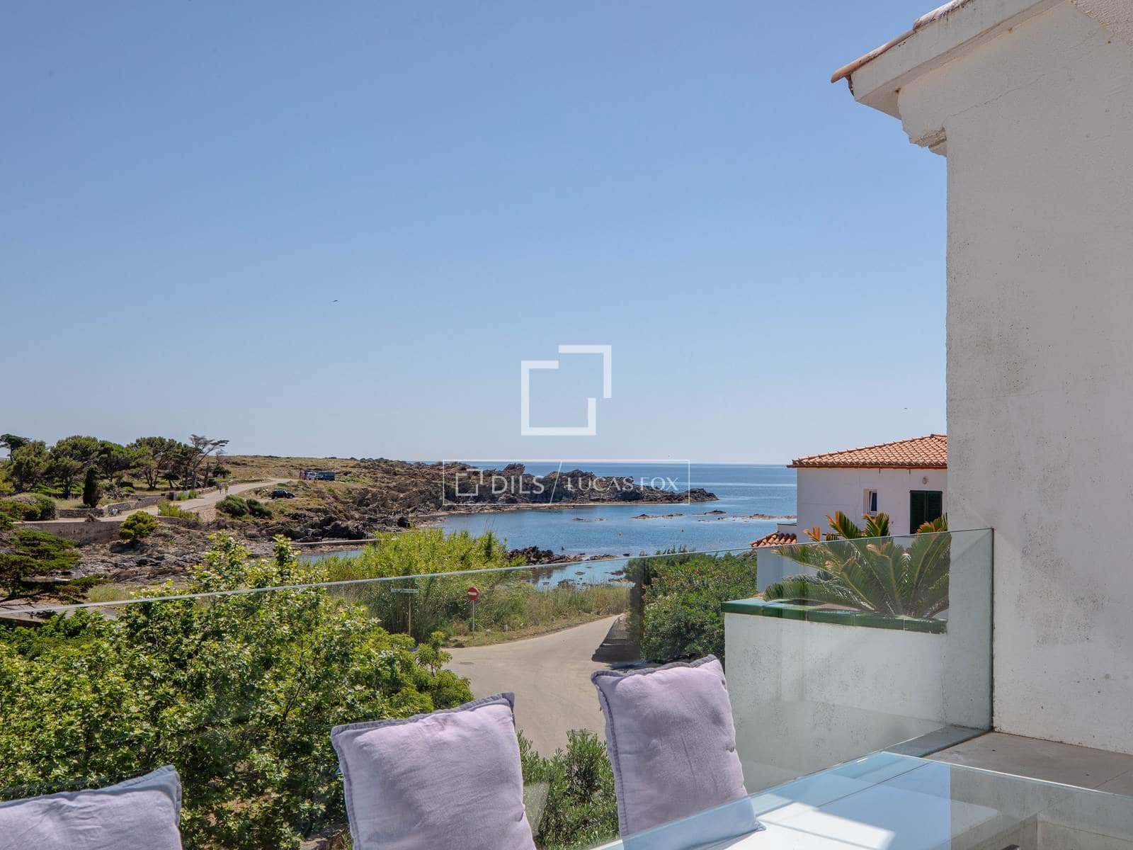 3 bedroom Villa for sale in Cadaques with garage - € 1,495,000 (Ref: 9867965)