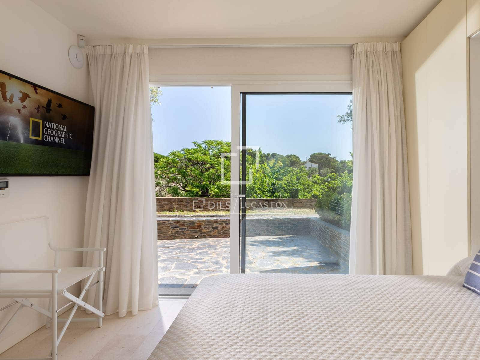 3 bedroom Villa for sale in Cadaques with garage - € 1,495,000 (Ref: 9867965)