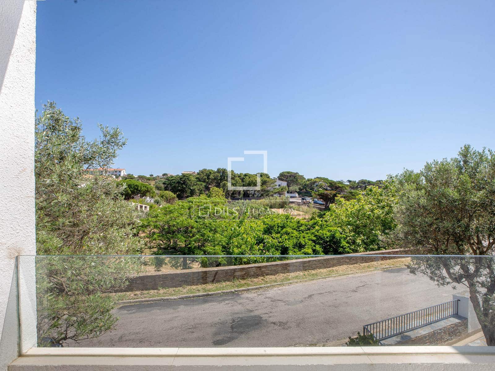 3 bedroom Villa for sale in Cadaques with garage - € 1,495,000 (Ref: 9867965)