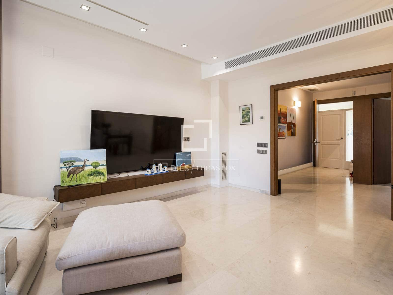 4 bedroom Villa for rent in Gava with pool garage - € 5,800 (Ref: 9869786)
