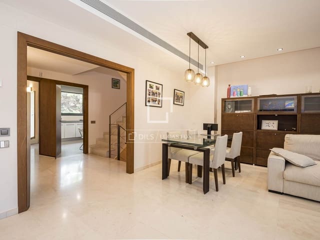 4 sypialnia Willa do wynajęcia w Gavà z basenem garażem - 5 800 € (Ref: 9869786)