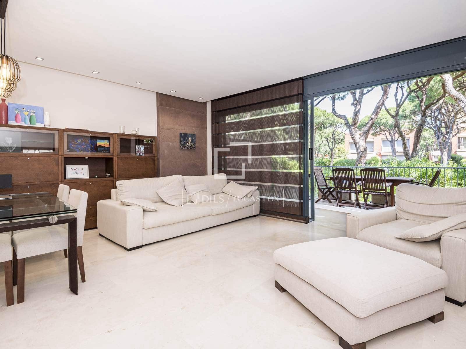 4 bedroom Villa for rent in Gava with pool garage - € 5,800 (Ref: 9869786)