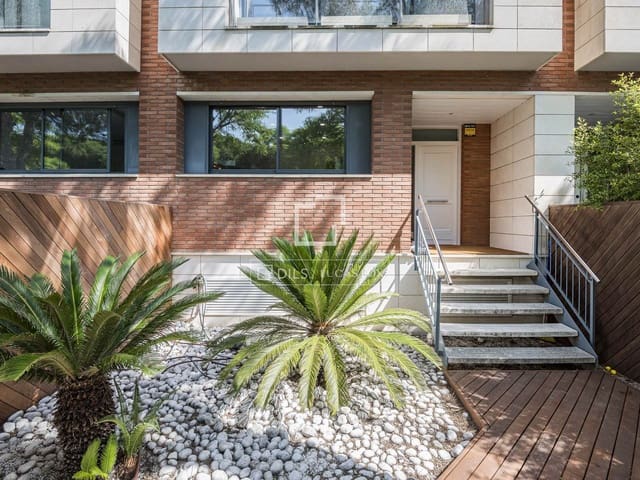 4 sypialnia Willa do wynajęcia w Gavà z basenem garażem - 5 800 € (Ref: 9869786)
