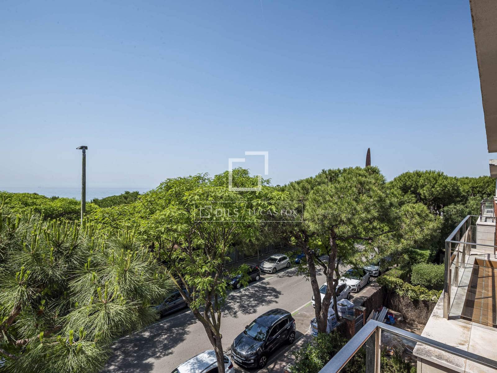 4 bedroom Villa for rent in Gava with pool garage - € 5,800 (Ref: 9869786)