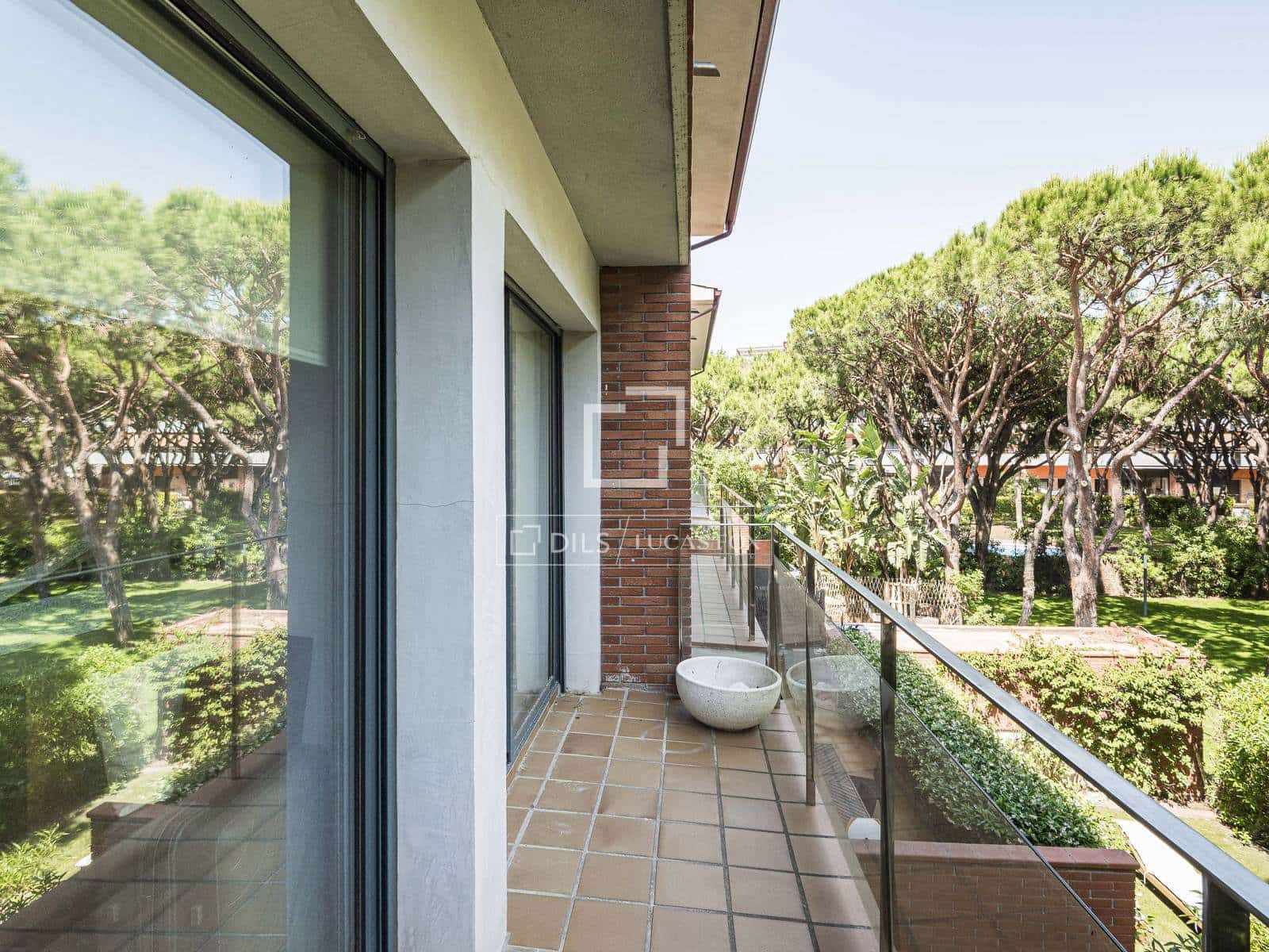4 bedroom Villa for rent in Gava with pool garage - € 5,800 (Ref: 9869786)