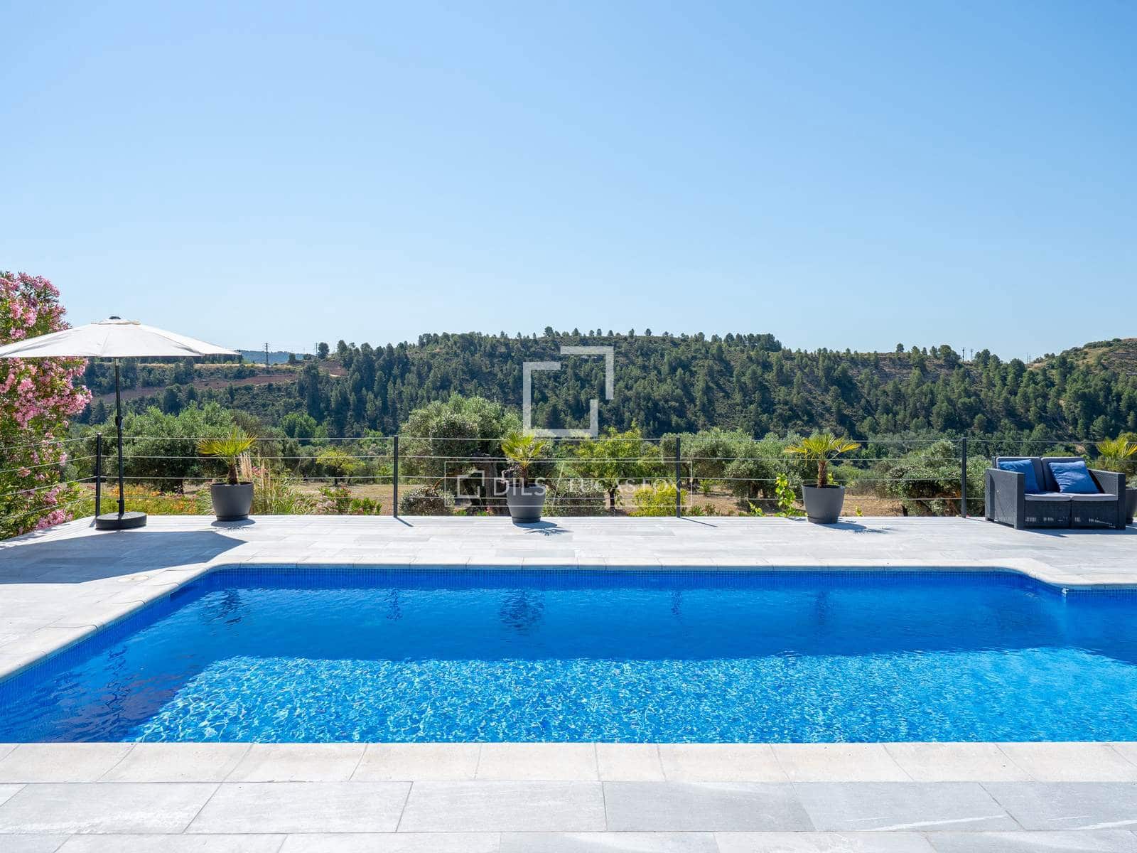5 bedroom Villa for sale in Flix with pool garage - € 745,000 (Ref: 9870373)