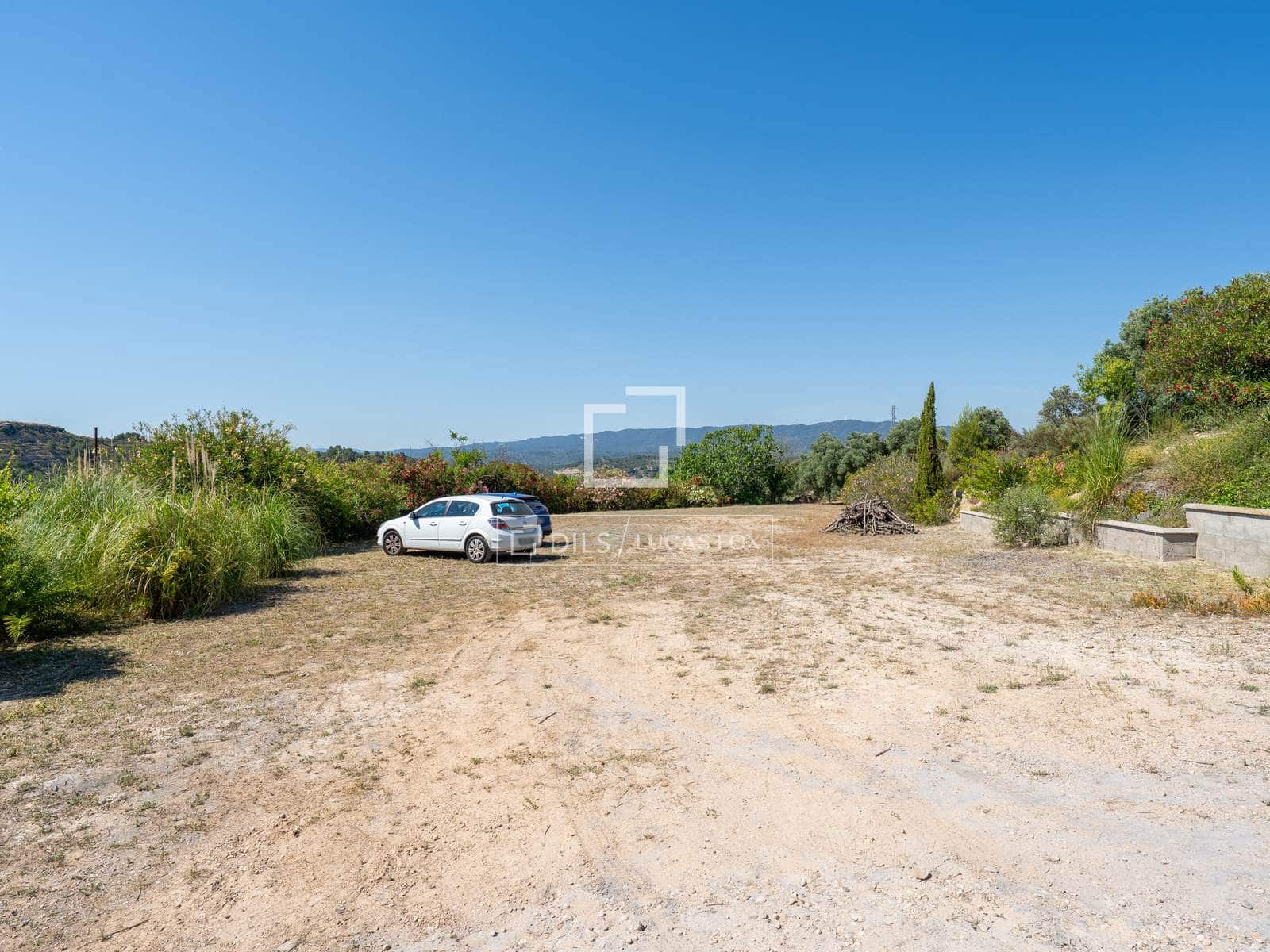 5 bedroom Villa for sale in Flix with pool garage - € 745,000 (Ref: 9870373)