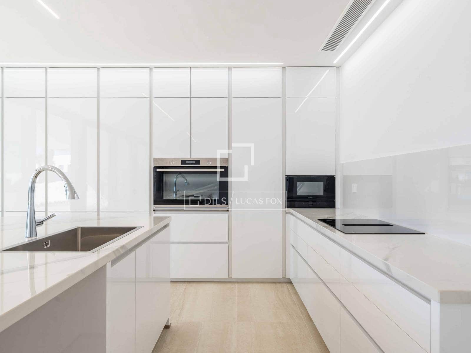 5 sypialnia Willa na sprzedaż w Sotogrande z basenem garażem - 3 350 000 € (Ref: 9872235)