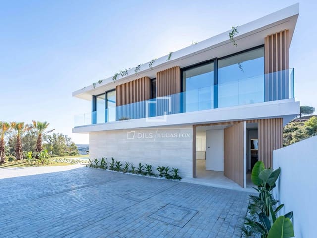 5 makuuhuone Huvila myytävänä paikassa Sotogrande, San Roque mukana uima-altaan 
autotalli - 3 350 000 € (Ref: 9872235)